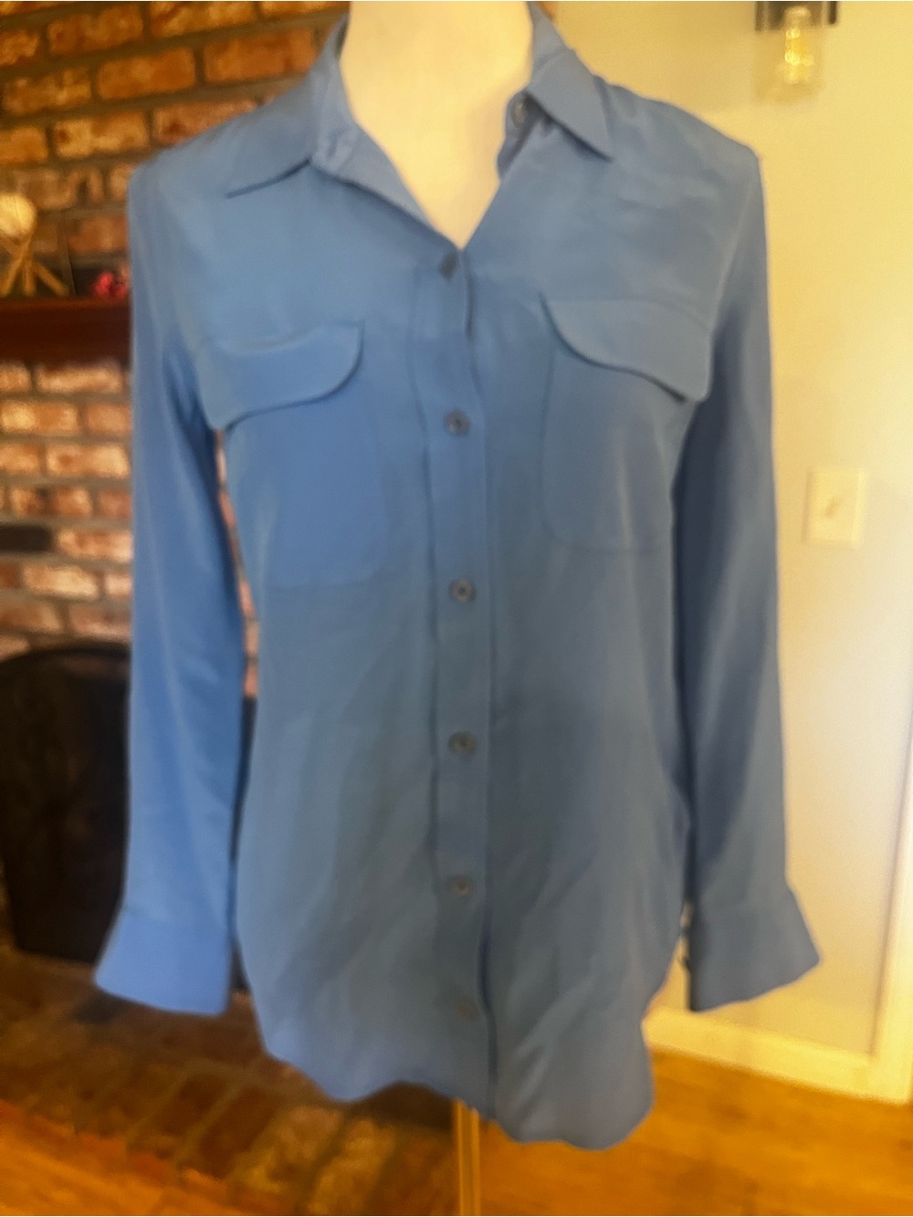 Equipment Silk-$204 PTP 19 Slim Signature Blouse - Picture 2 of 6